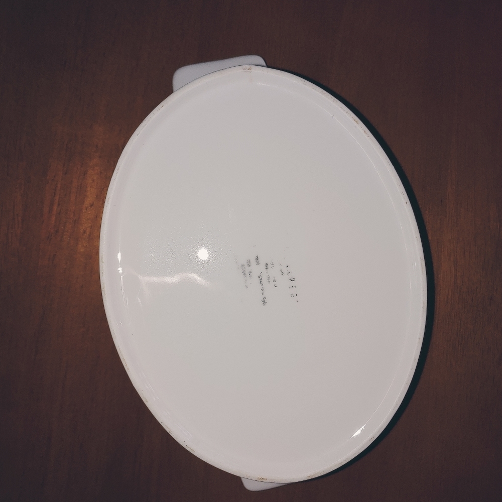 Ceramic Oval 1 Qt 4 Cup Casserole with Lid - Picture 8 of 9